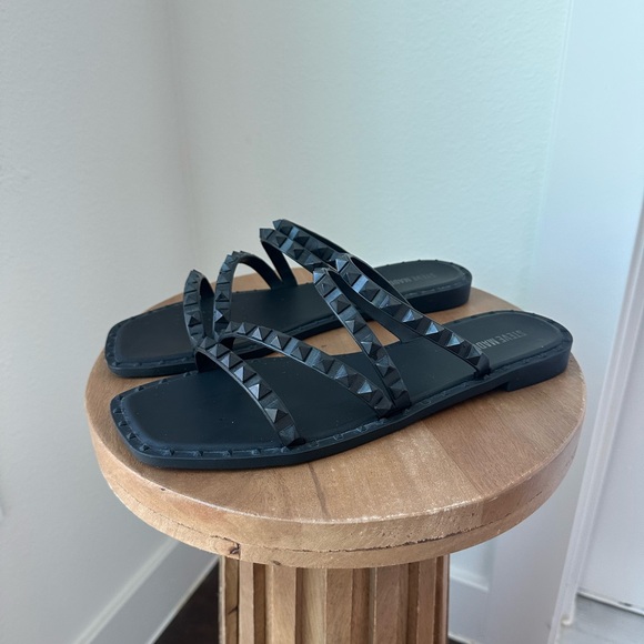 Steve Madden Black Studded Sandals - Picture 1 of 3